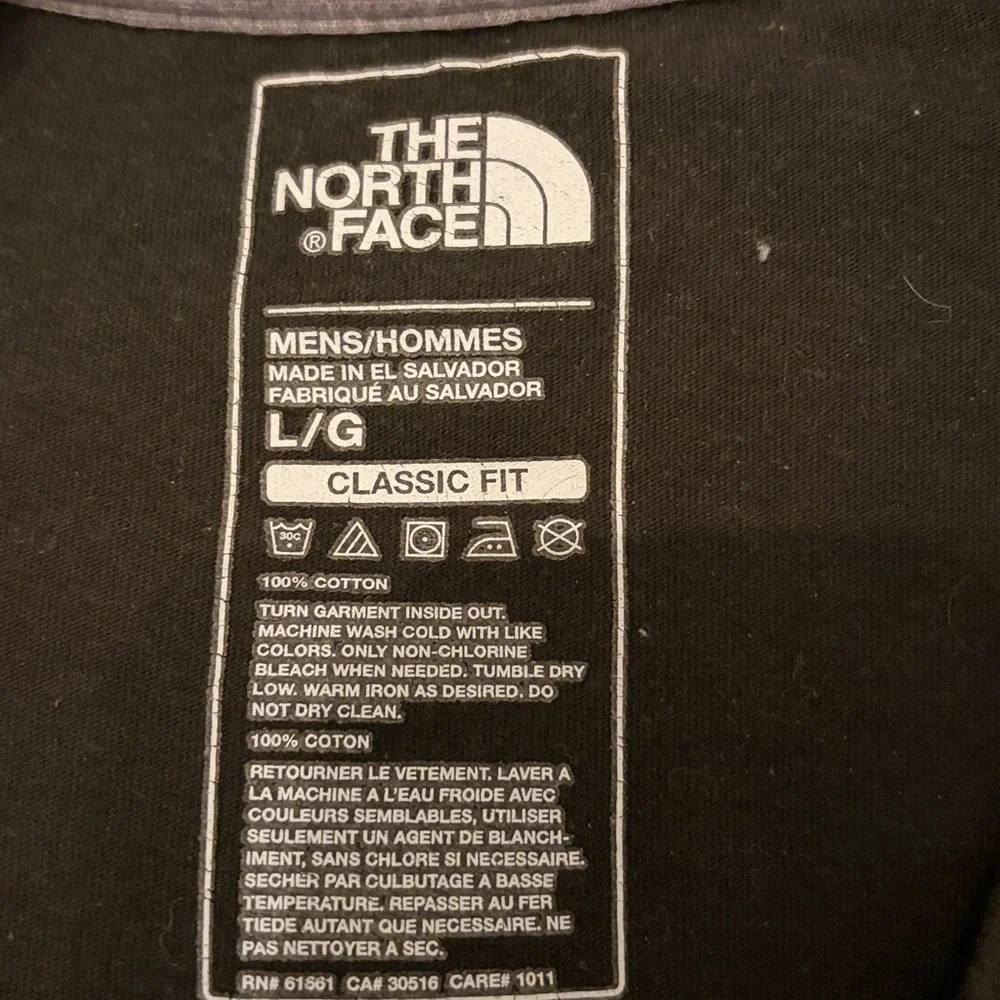 The North Face Classic Logo Long Sleeve Shirt - Large